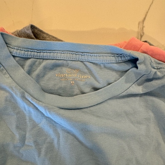 Bundle of 3 Vineyard Vines long sleeve shirts - Picture 7 of 7